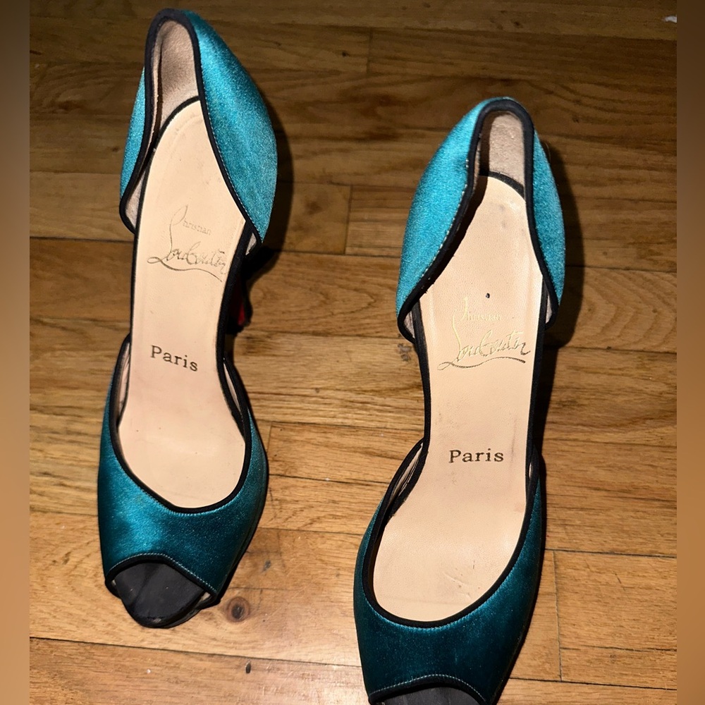 Women’s teal Christian Louboutin heels size 37